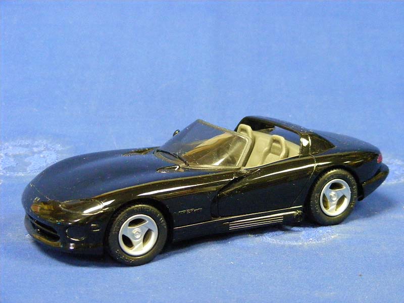 Ertl 6128 1:50 Scale Plastic 1993 Dodge Viper RT/10