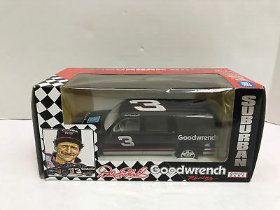 Brookfield 1:25 Scale Die Cast Dale Earnhardt Goodwrench Racing Collectors Bank