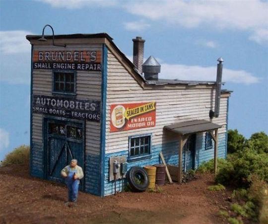 FOS Scale Limited QK8 HO Brundel's Small Engine Repair Model Building Kit
