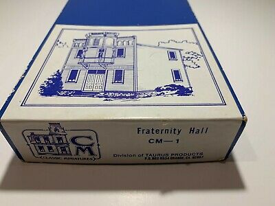 Classic Miniatures CM-1 HO Fraternity Hall Model Building Kit