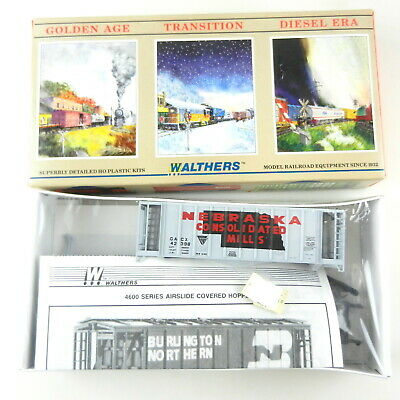 Walthers 932-4615 HO Scale 39' Nebraska Consolidated Mills Hopper Kit #42397