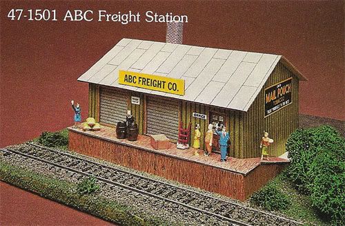 Bachmann 1501 HO Traintown ABC Freight House Model Building Kit