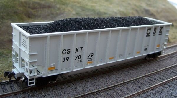F+N Models 81313 HO Atlas Bethgon Hopper Resin Coal Load (Pack of 2)