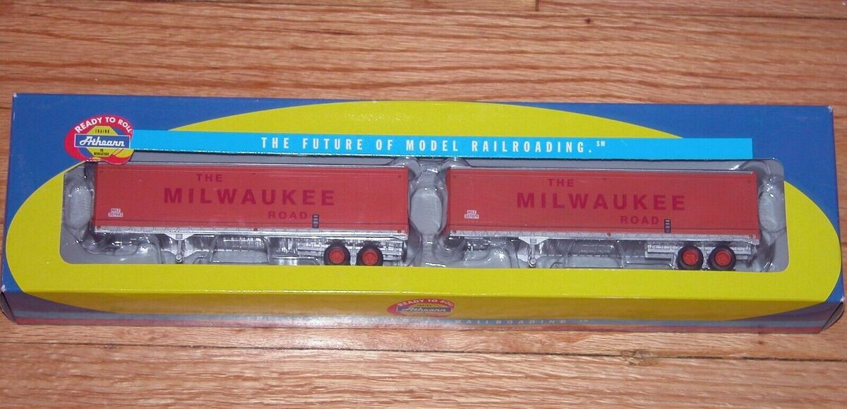Athearn 70481 Minwaukee Road 40' Trailers 207043, 207079
