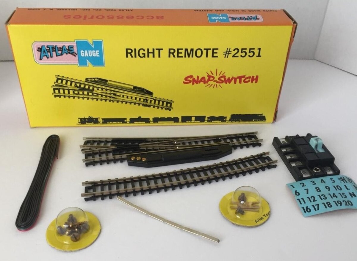 Atlas 2551 N Right Hand Remote Snap Switch Turnout