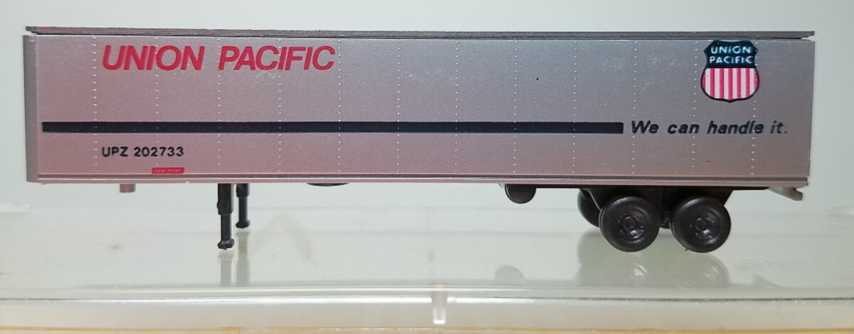 Con-Cor 0004-810701 HO 40' Box Trailer Union Pacific