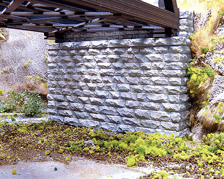 Chooch 9587 Double Track Stone Bridge Abutment