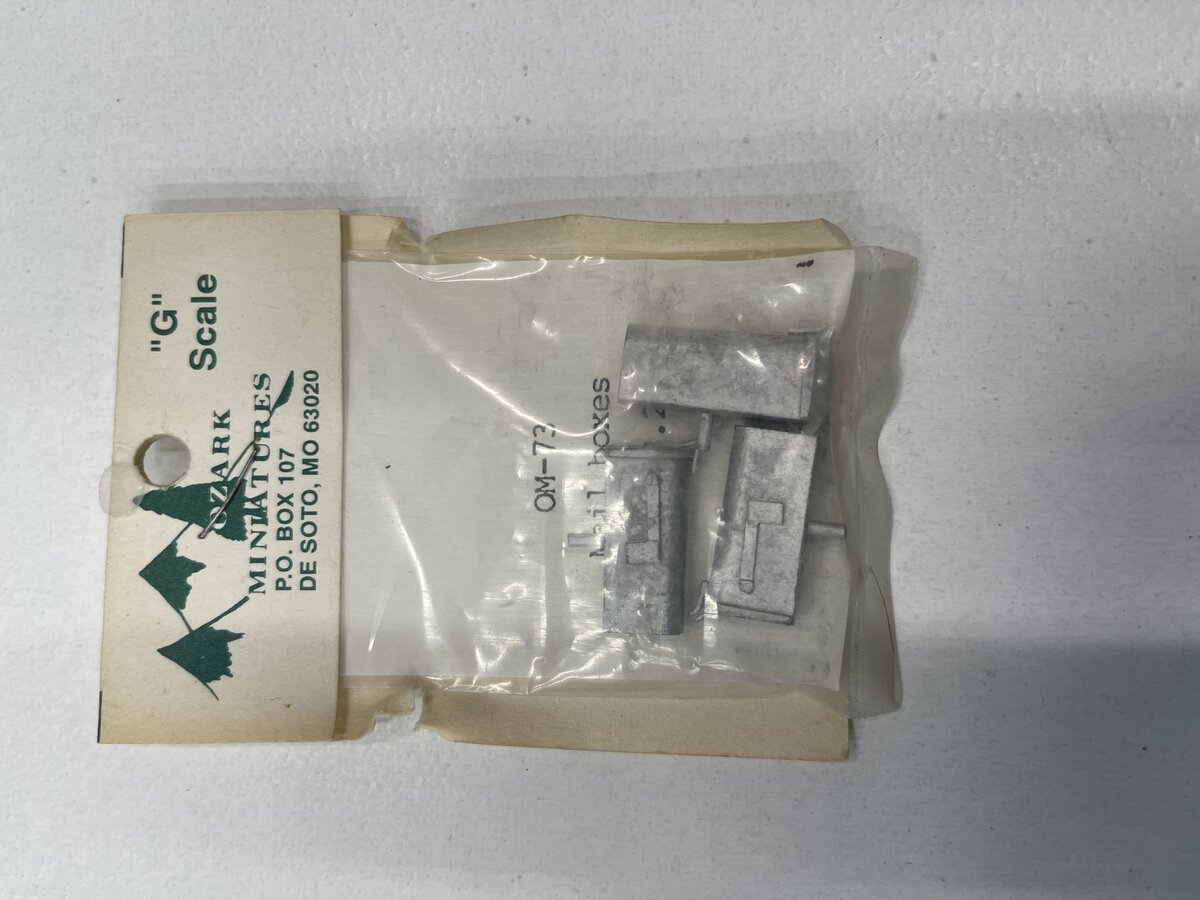 Ozark Miniatures OM-73 1:20 Mail Boxes