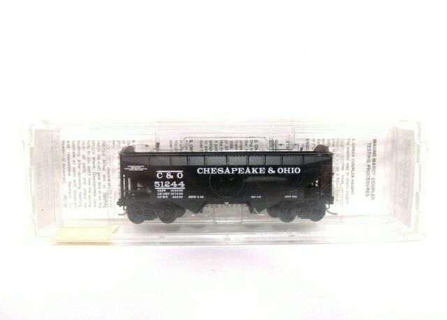 Micro-Trains 05500030 N Chesapeake & Ohio 33' Twin Bay Offset Side Hopper #51244