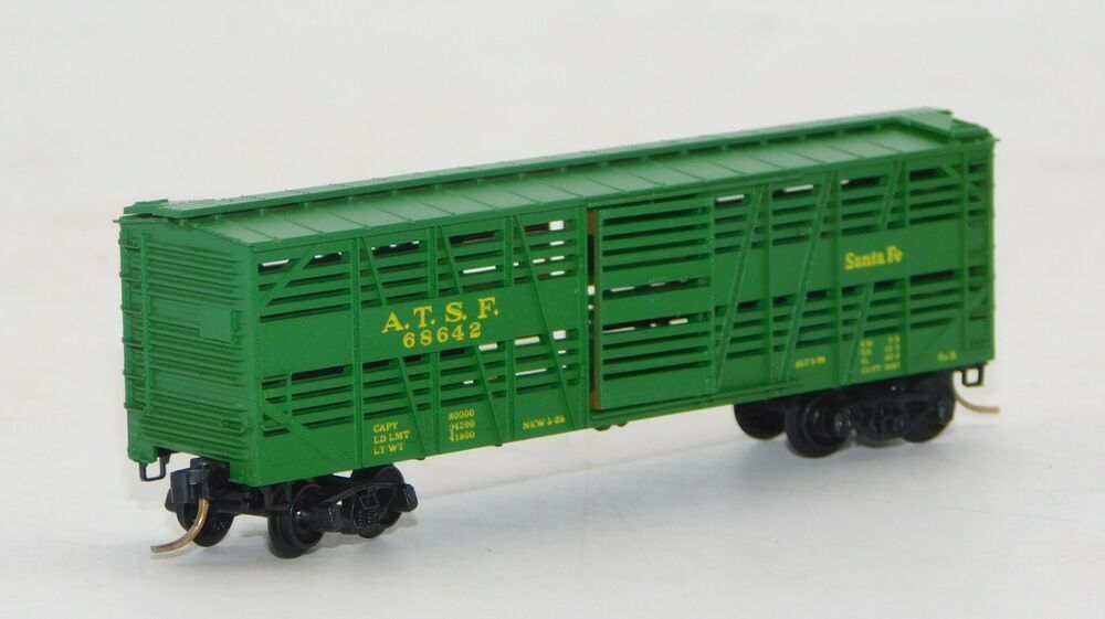Micro-Trains 35074 N ATSF 40' Despatch Single Door Stock Car #68642