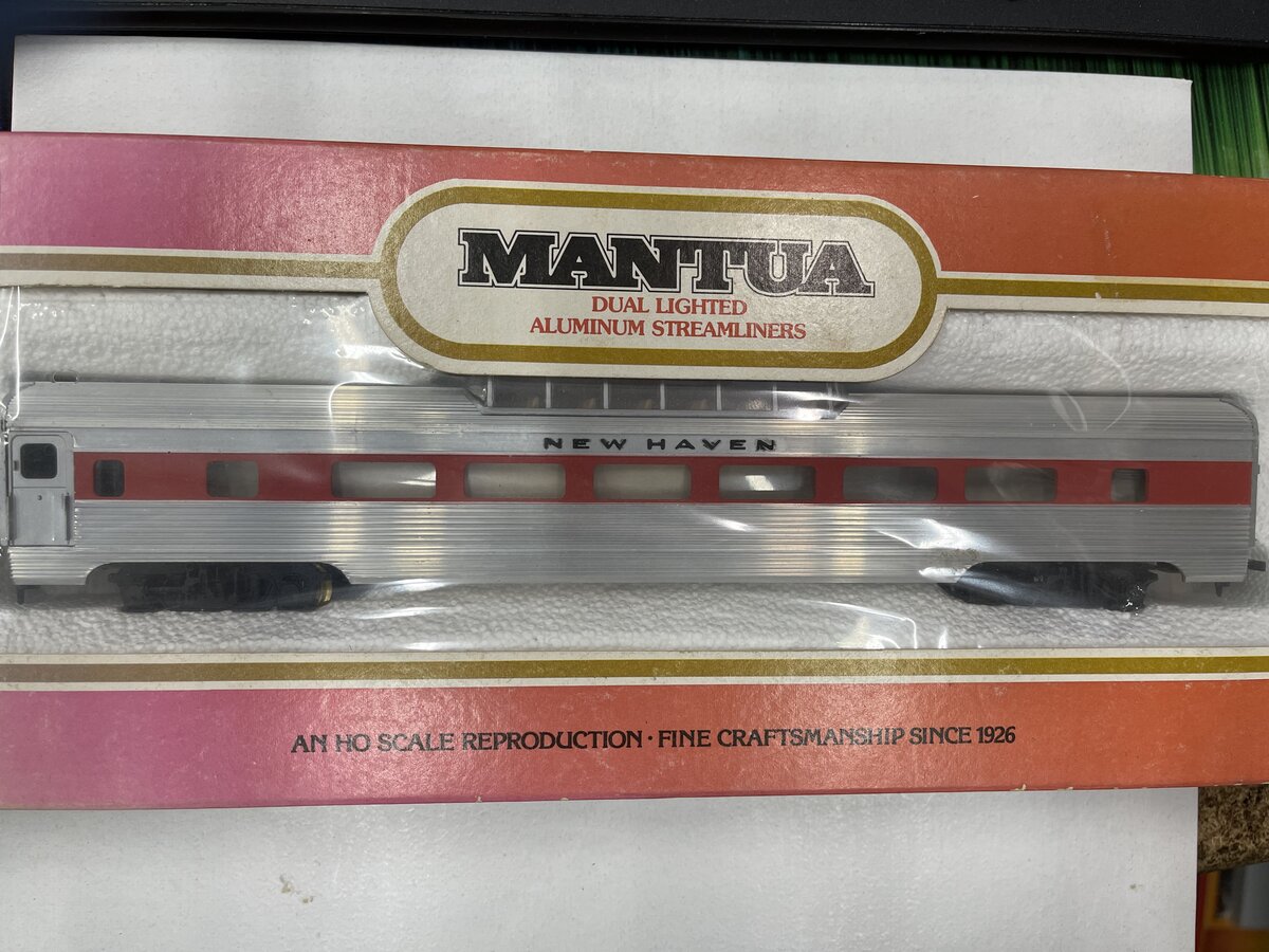 Mantua 227-29 HO Vista Dome Car New Haven