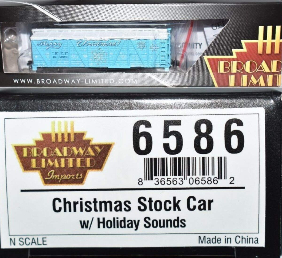 Broadway Limited 6586 N Merry Christmas Stock Car with Holiday Sounds