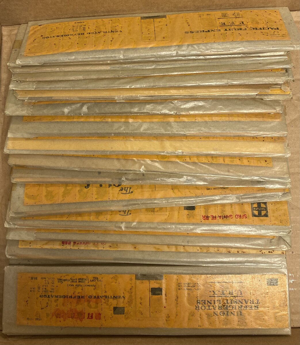 Acme 2021-12 50Ft. Yellow Reefer Sides Lot