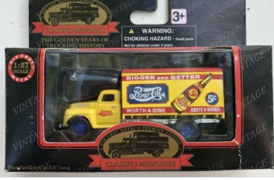 Classic Memories KB02A-0010 1:87 Pepsi Cola Truck