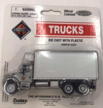 Boley 4103-66 1:87 International Silver Box Truck