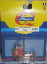 Athearn 29207 1:87 Pacific Intermountain Express Frieghtliner