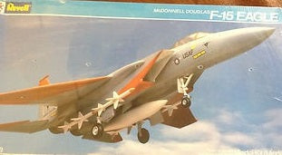 Revel 4027 1:00 Scale McDonnell Douglas F-15 Eagle Kit