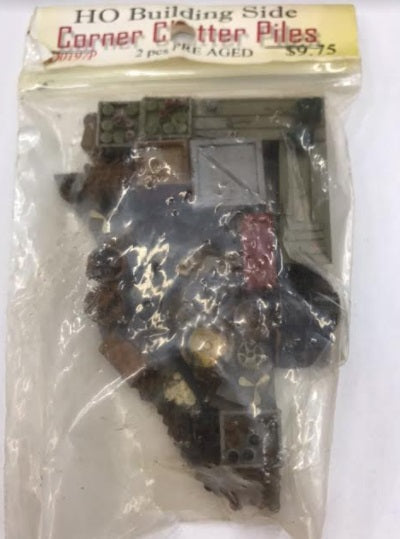 Model Tech D0197P HO Corner Clutter Piles Building Side Pre Aged