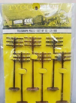 Tyco 121:100 HO Telegraph Poles (Set of 12)