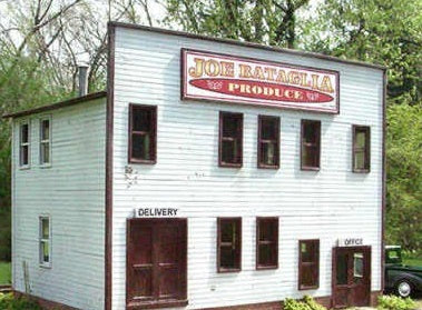 DSL Shops 211 O Scale Wholesale Grocers Kit