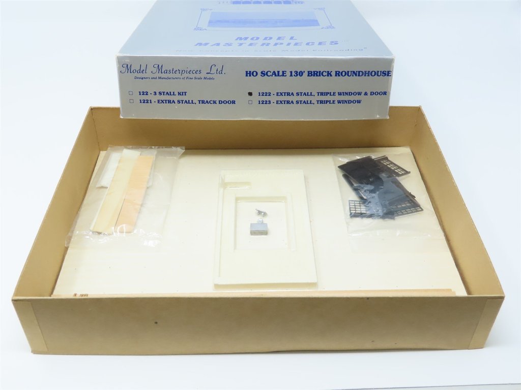 Model Masterpieces 1222 HO 130' Brick Roundhouse Extra Stall, Triple Window