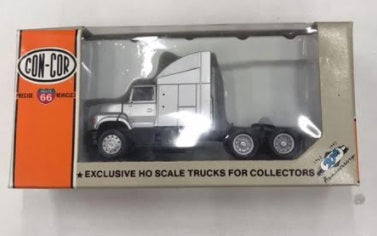 Con-Cor 0004-651000 1:87 Silver Ford Aeromax Tractor W/Sleeper