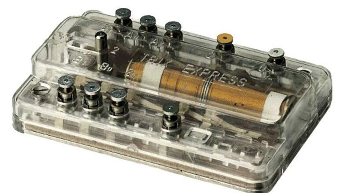 Trix 66592 Relay w/2 Double Throw Switches