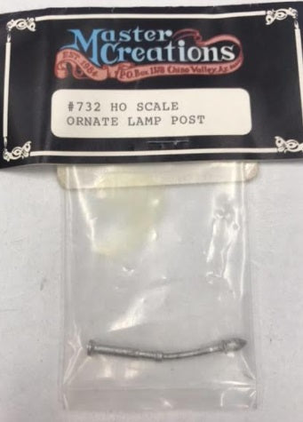 Master Creations 732 HO Ornate Scale Lamp Post