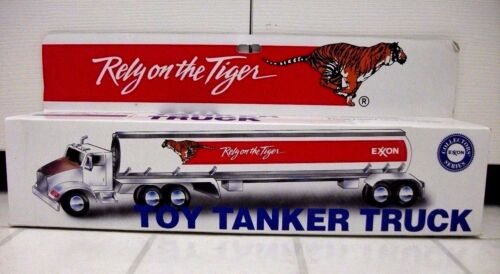 Toy Tanker Truck 1:32 Exxon Rely on the Tiger Vehicle