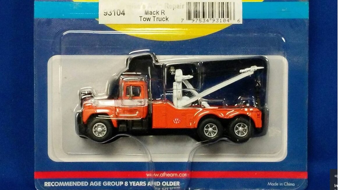 Athearn 93104 HO Scale Mike's Auto Repair Mack R Tow Truck