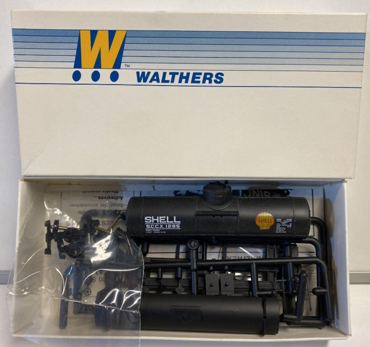 Walthers 932-5005 HO Shell 36' Tank Car #1265 Kit