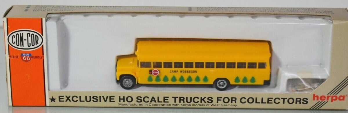 Con-Cor 0004-001044 HO Bluebird Camp Bus Camp Woebegon Yellow