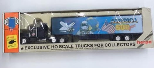 Con-Cor HO Herpa Astronaut Tractor Trailer America 500 Years