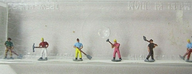 Merten 870 Z Scale Track Repair Men Figures (Set of 6)