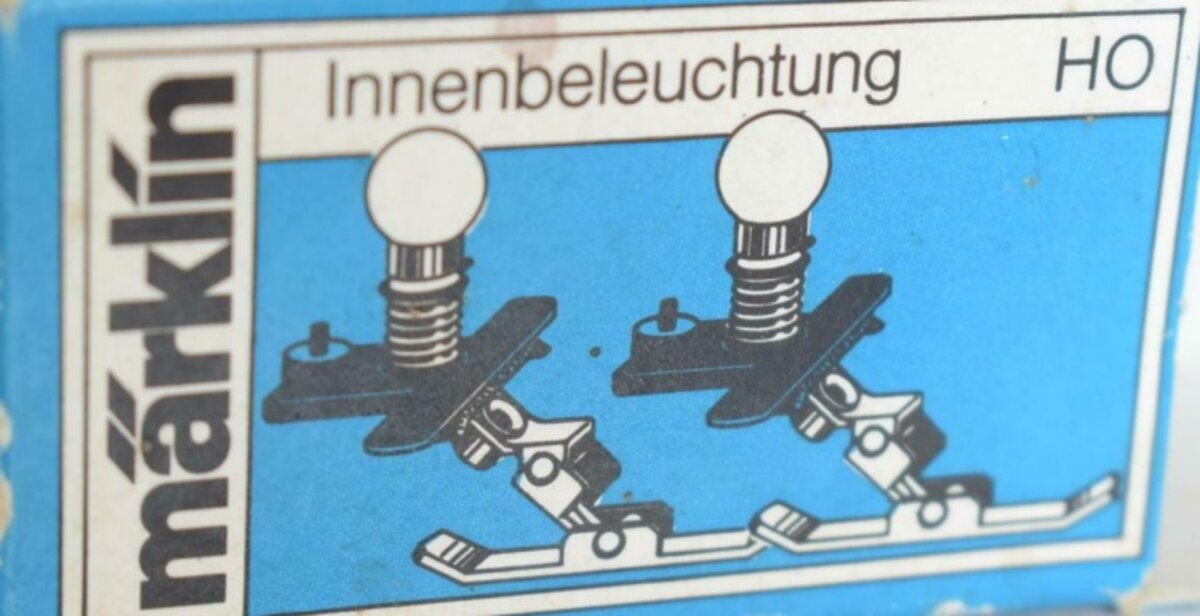 7074 HO Interior Lighting for Passenger Cars. (Box of 2)