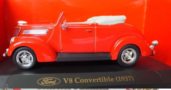 Road Signature 94243 1:43 Red 1937 V8 Convertible