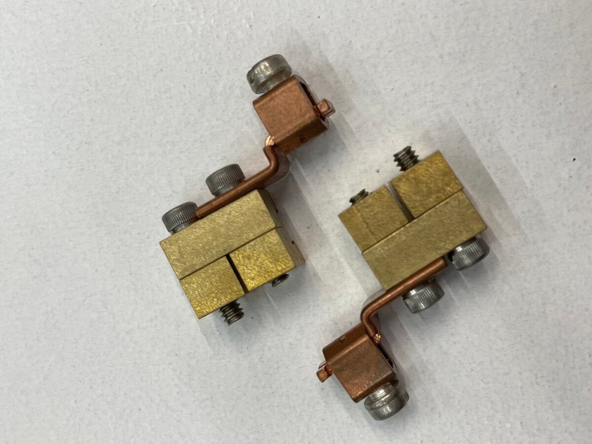 Split Jaw 10700 Lug-zilla. Main Power Lug Assembly w/ SJ BR 332-SJC-7.0 clamp