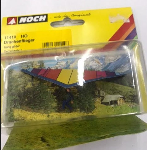 Noch 11410 HO Hang Glider Figure