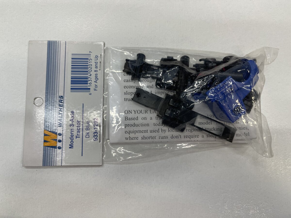 Walthers 933-1292 Modern 3-Axle Tractor Dark Blue Plastic Kit