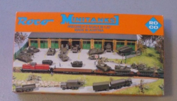 Roco Z-312 B 1:87 Minitanks Transport Vehicle M 113 GA1 Kit