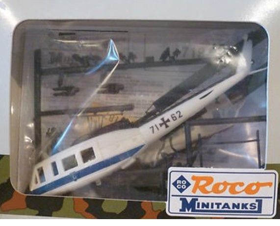 Roco 719 1:87 Minitanks Bell UH-10 Helicopter Kit