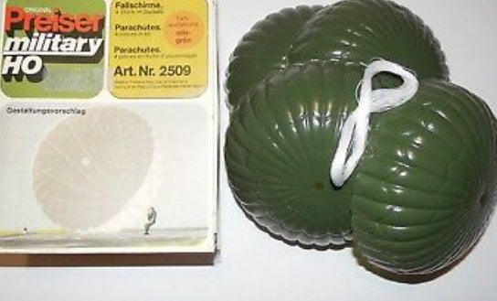 Preiser 2509 HO Military Bundeswehr Parachutes Plastic Model Kit (Set of 4)
