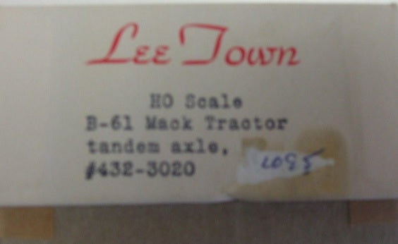 Lee Town 432-3020 HO B-61 Mack Tractor Tandem Axle Kit