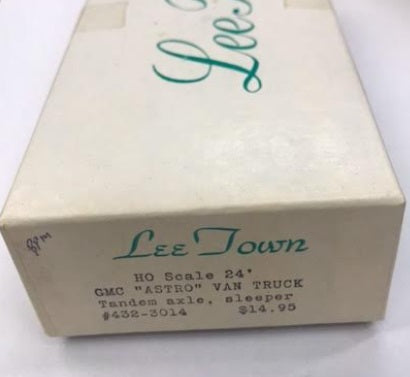 Lee Town 432-3014 HO 24' GMC Astro Van Truck Tandem Axle Sleeper Kit