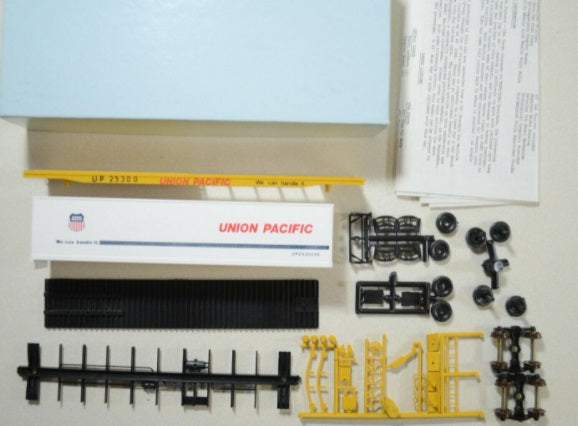 Front Range 4137 HO TOFC Flat Car-Up Decorated Union Pacific Kit