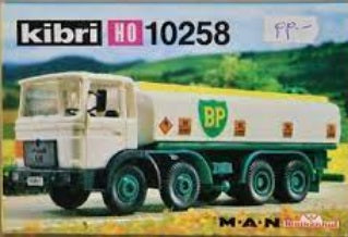 Kibri 10258 HO MAN Tankwagen BP Oil Kit
