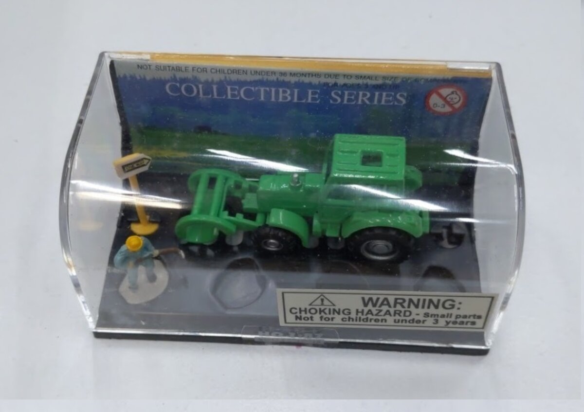 Smart Toys 20537 HO Collectible Series: Green Tractor Loader