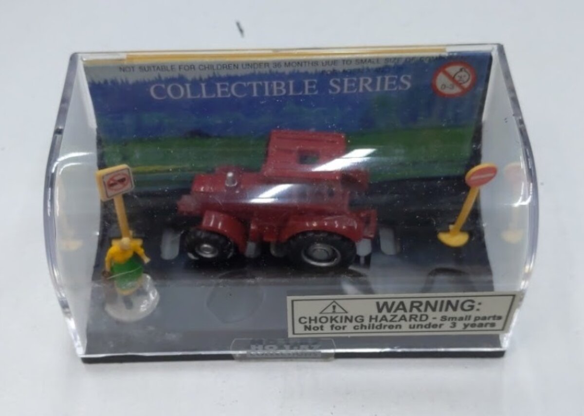 Smart Toys 20537 HO Red Tractor Collectible Series