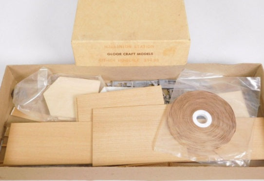 Gloor Craft 404 HO Marlinton Station Building Kit