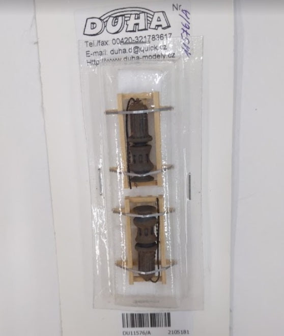 Duha 11576/A HO Scale Loads Verticle Pumps Weathered